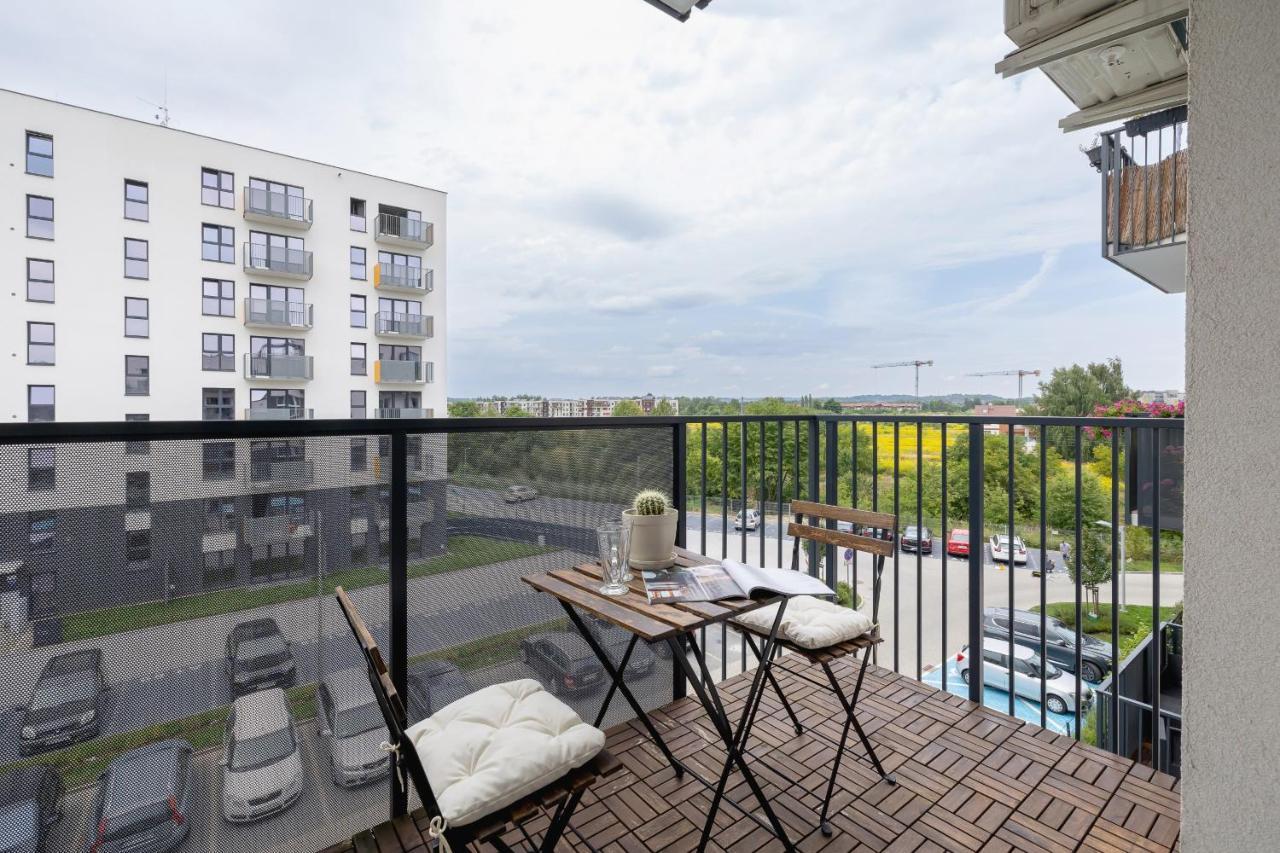 Vetulaniego Apartment With Air Conditioning & Parking By Renters Prestige Krakau Buitenkant foto